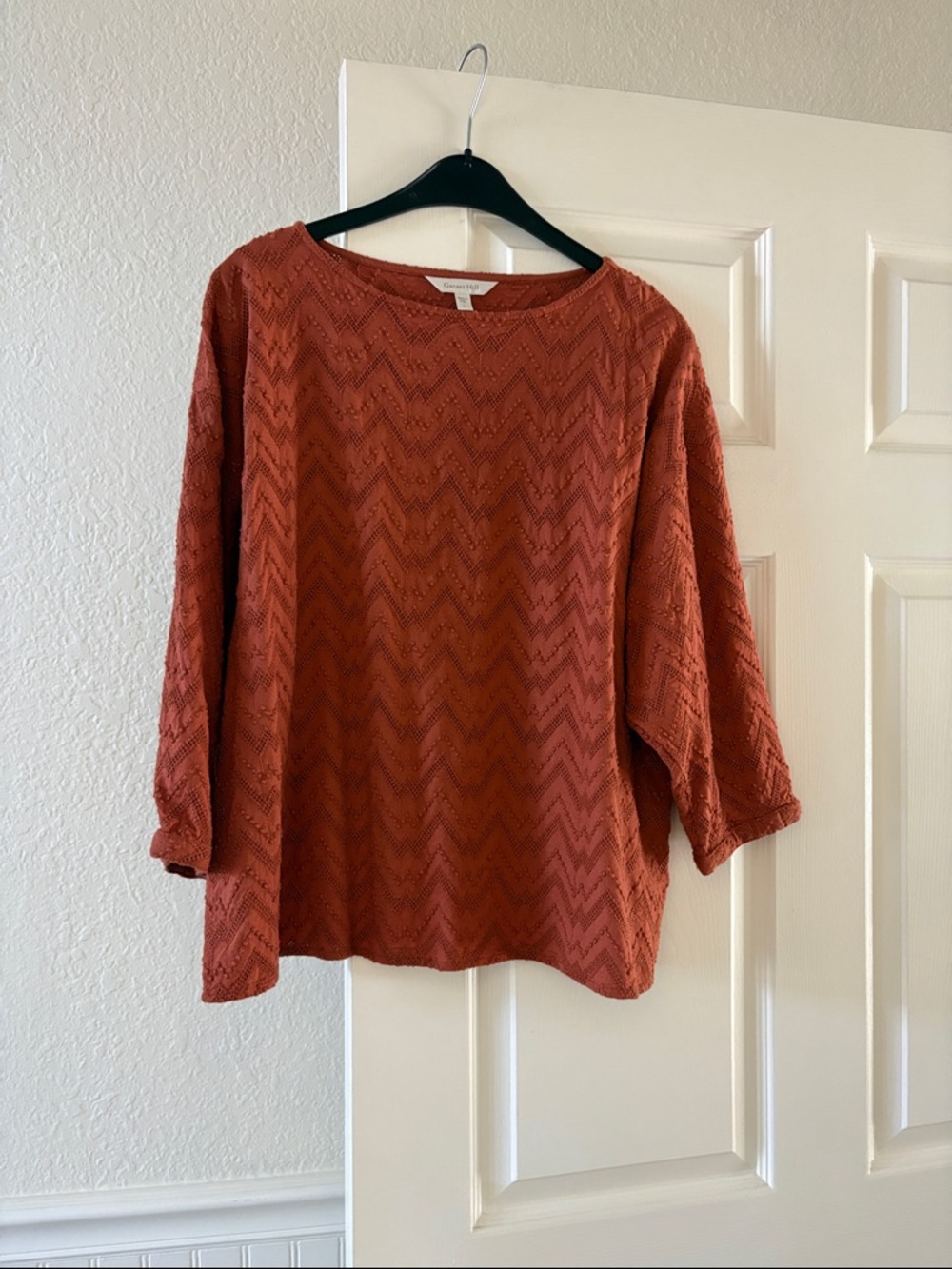 Women's Rust Textured Knit Top